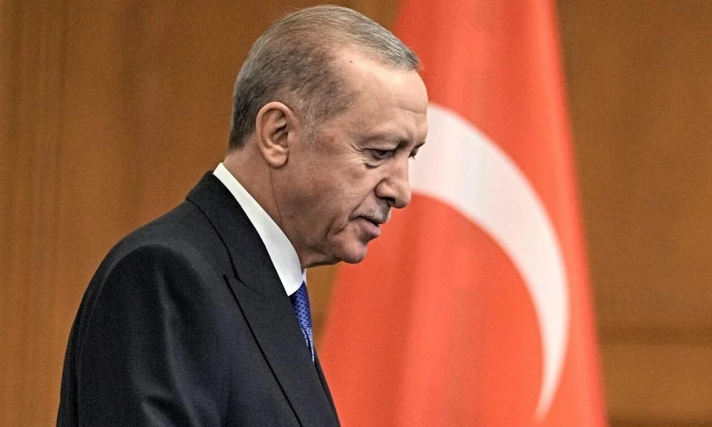 Ανοιχτοχέρης ο Ερντογάν: Έδωσε στα παιδιά κατά την επίσκεψή του στη Γερμανία …200 τουρκικές λίρες! (Βίντεο) Τι λένε τα τουρκικά ΜΜΕ για F-35 & F-16